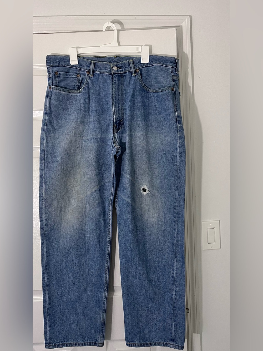 Levi Strauss 550 Classic Men's Blue Denim Jeans Size 40x32